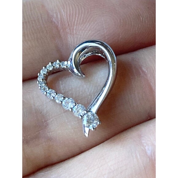 925 sterling silver cubic zirconia Heart charm pendant - Picture 2 of 5